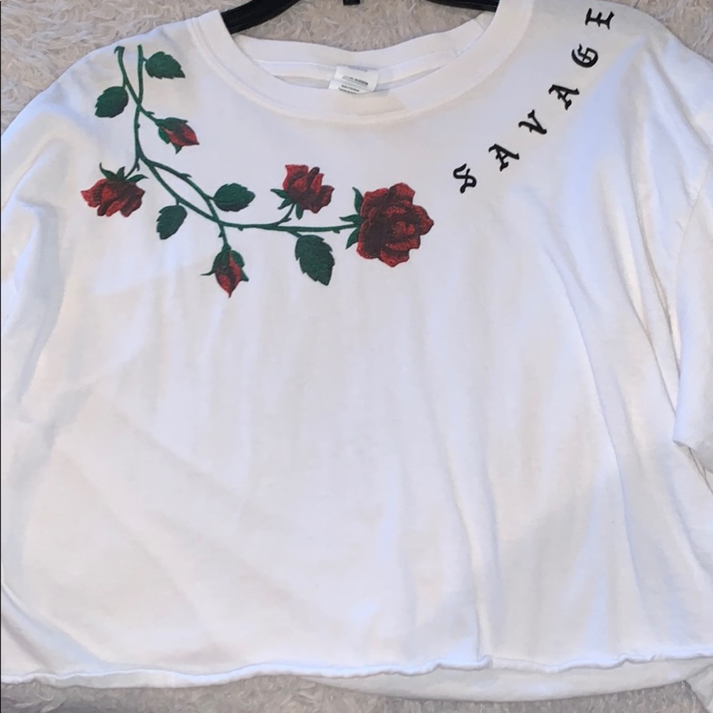 Cropped gildan long sleeve shirt